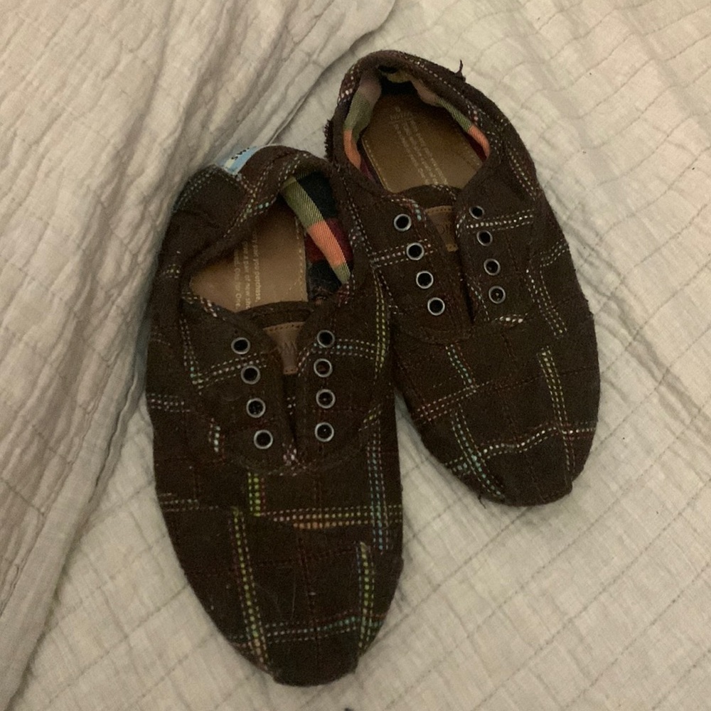 Toms size 9 flannel